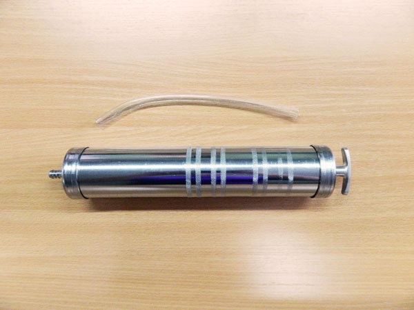 Шприц маслозаливной 1000мл БМ 270202