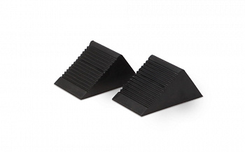 Упоры противооткатные резиновые 129×106×78 мм, 2 шт, 900955