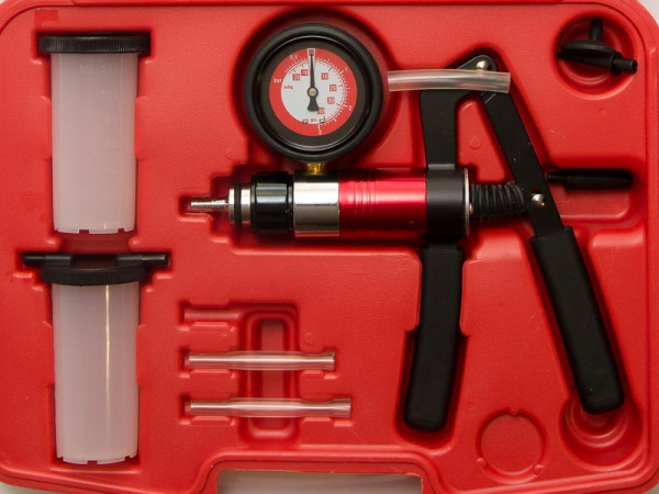 Универсальный ручной тестер И-2113С (1)