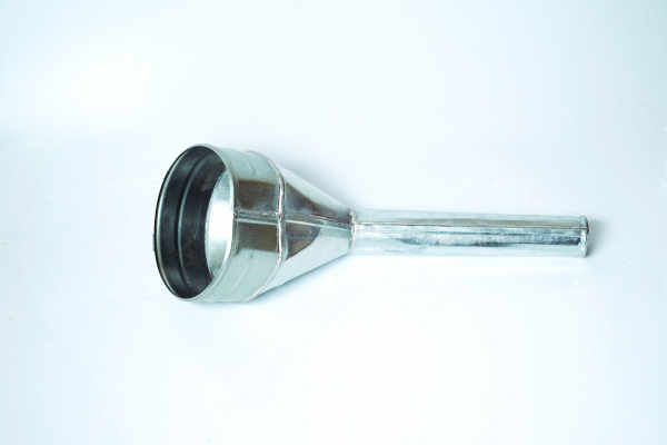 3919 Воронка метал.универсальная большая D160 mm с широким носиком (1)