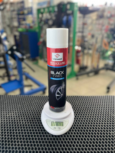 Чернитель шин